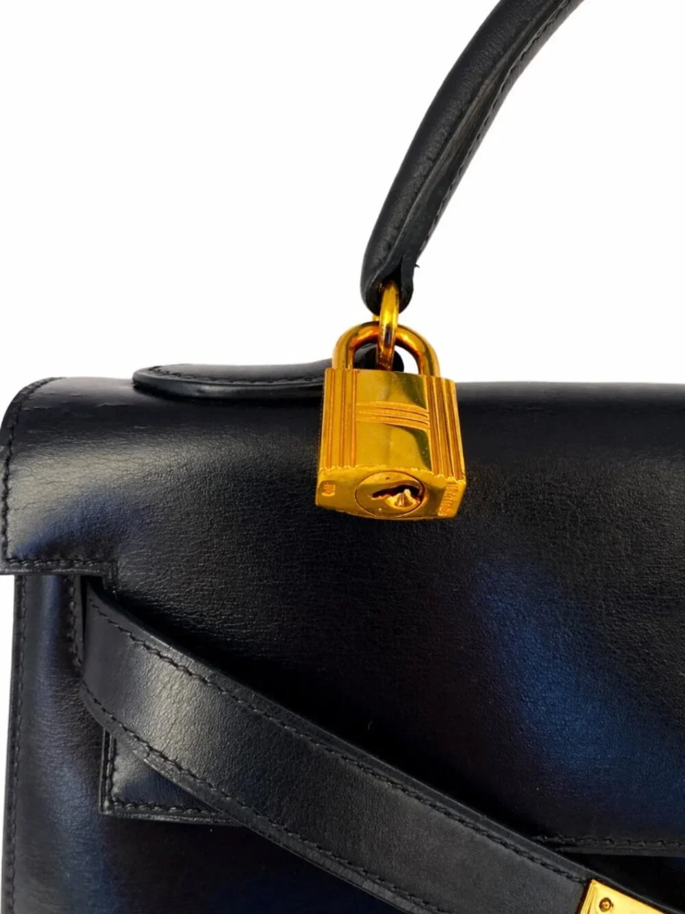 Hermes Kelly 32 Sellier Black Box Leather Gold Hardware (GHW) - Picture 15 of 16